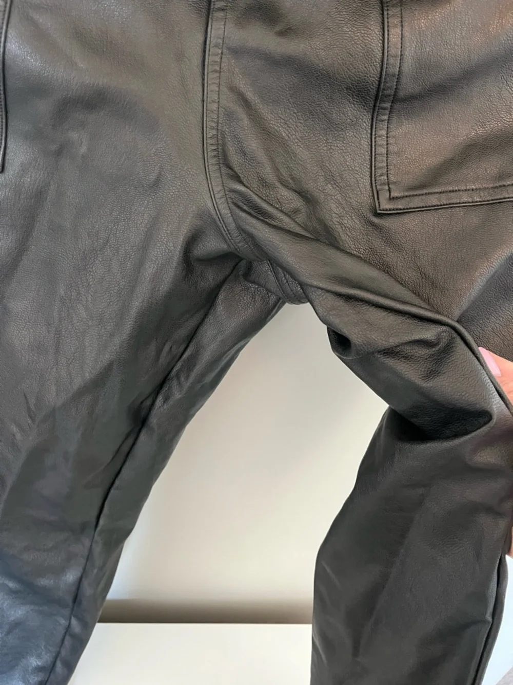 Spanx faux leather joggers Size 1x